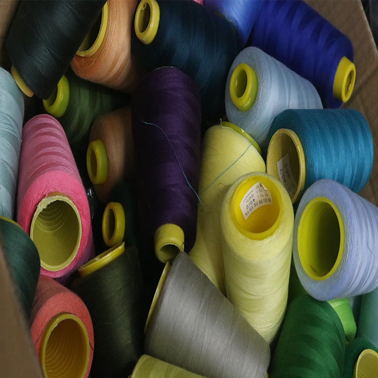 公司生产的织翔牌柳阳牌优质缝纫线选用国产优质纱线原料配以我司特别