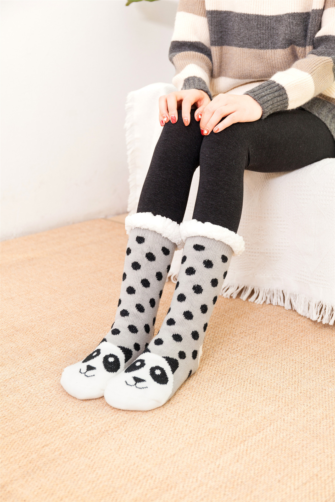 地板袜冬季加厚家居袜月子防滑拖鞋袜保暖中筒地毯袜子女现货批发