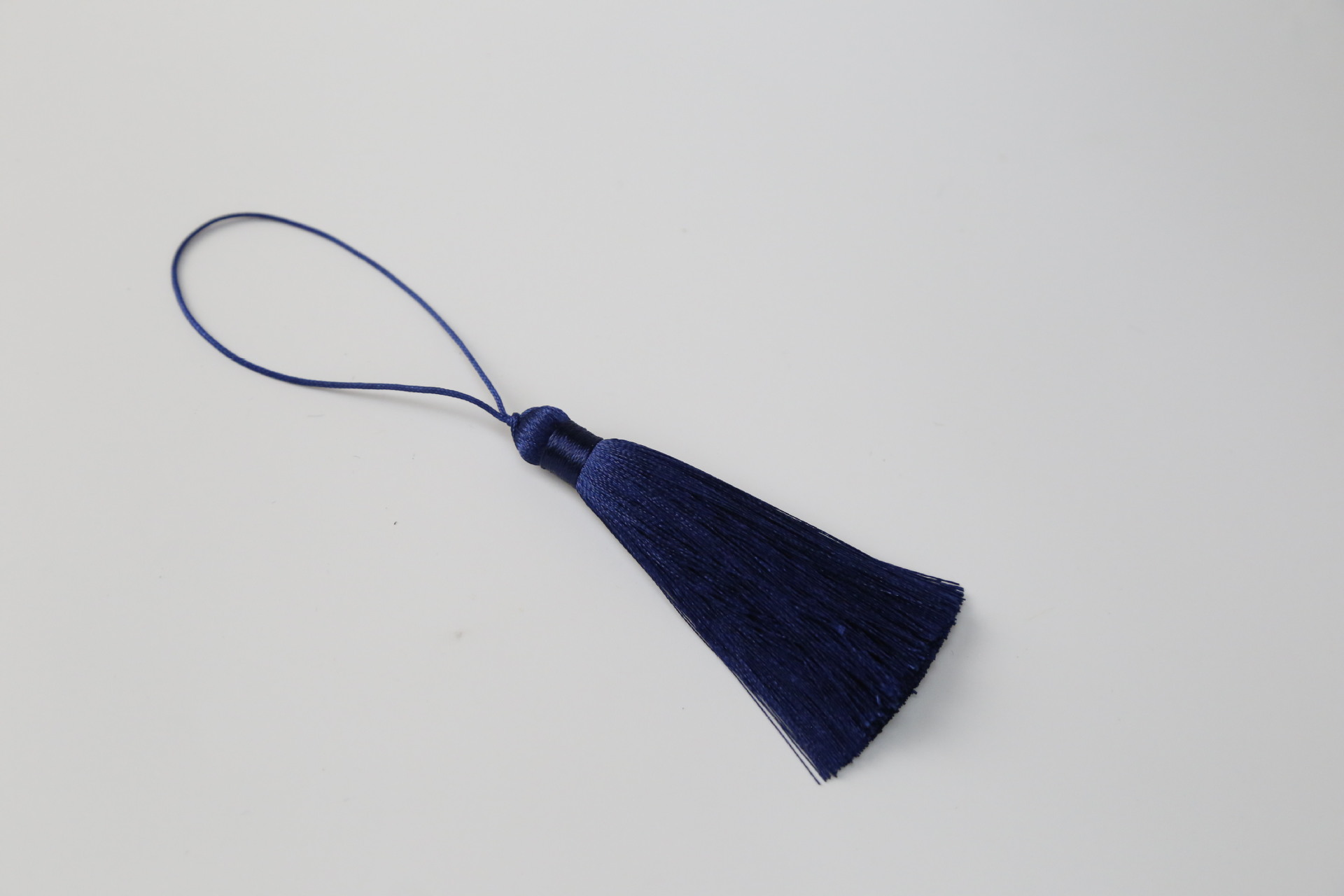 8厘米绣花线冰丝垂直流苏穗服饰书签香包中国结流苏穗子配件批发