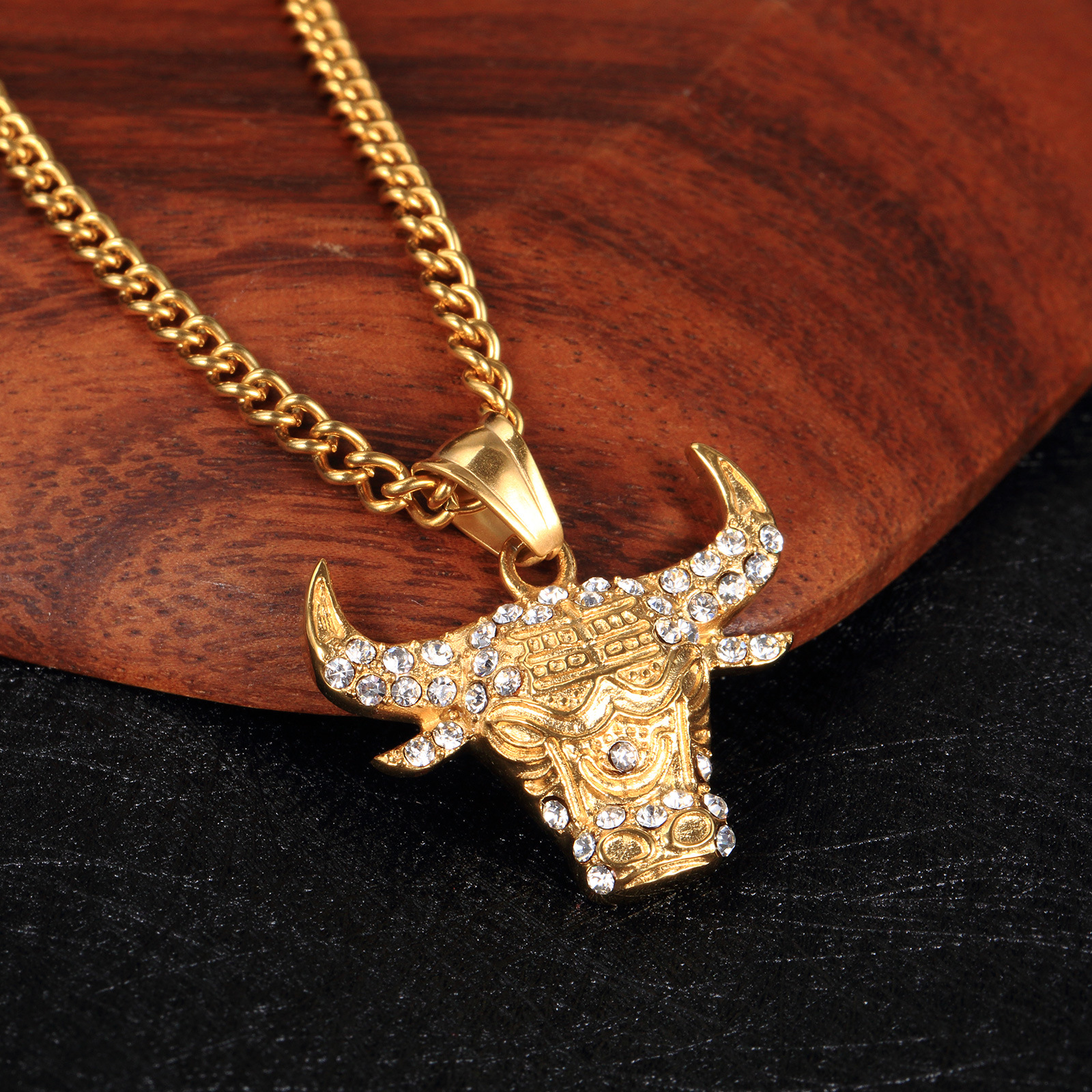 跨境电商饰品批发 男士牛头不锈钢项链 嘻哈金色牛钛钢吊坠