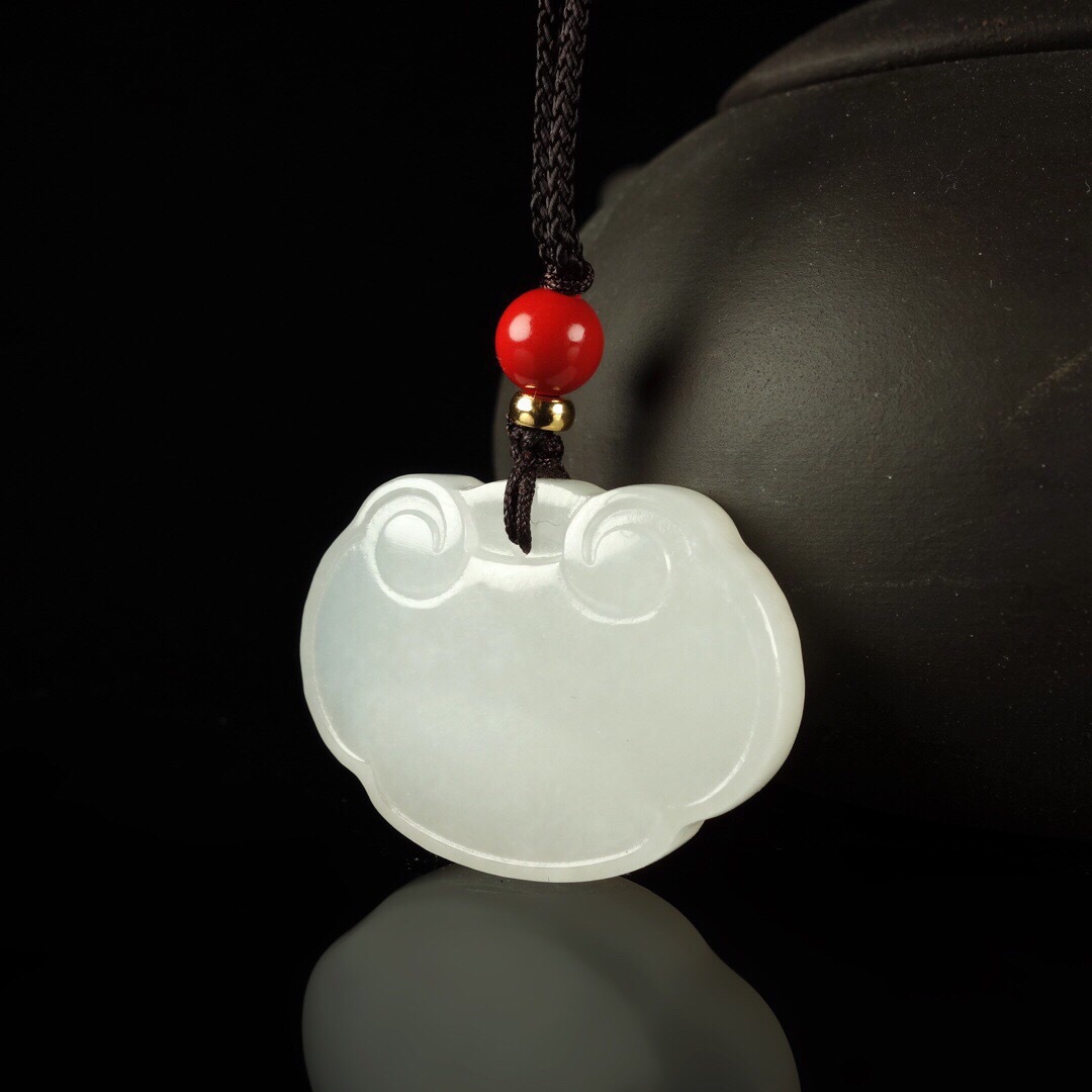 批发和田玉白玉羊脂玉如意玉锁牌子吊坠挂件玉坠礼品带证书