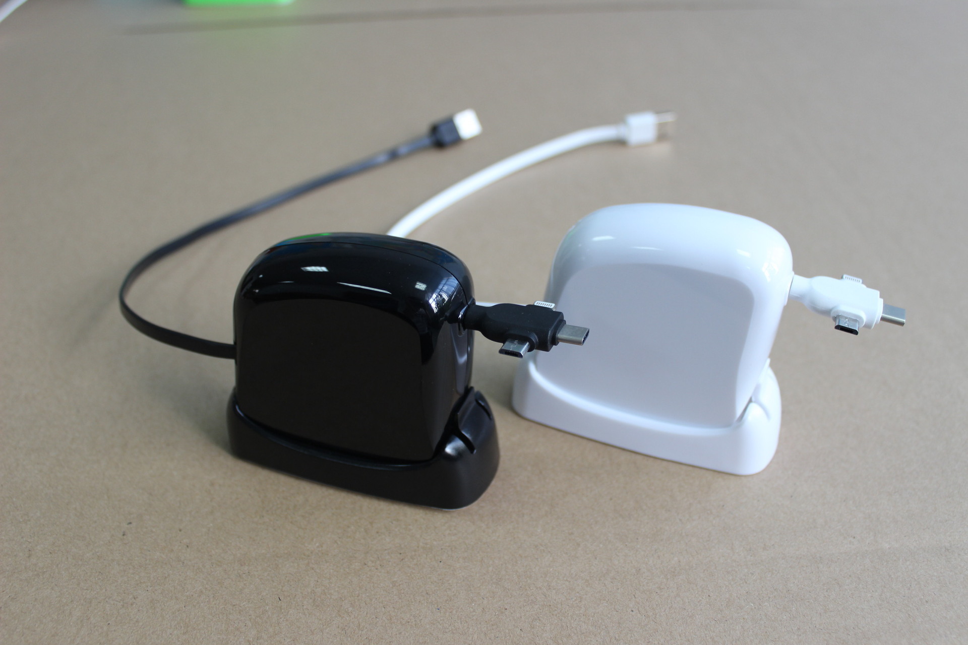 跨境电商货源 三合一自动收线卷线器 usb充电数据线自动收纳盒