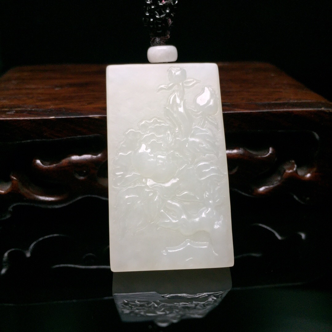 工厂直销/一件代发/附赠证书 和田白玉富贵花开牡丹花玉牌