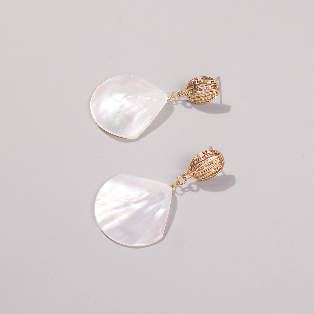 e5874欧美ins时尚气质百搭贝壳耳环冷淡风气质设计感小众网红耳钉