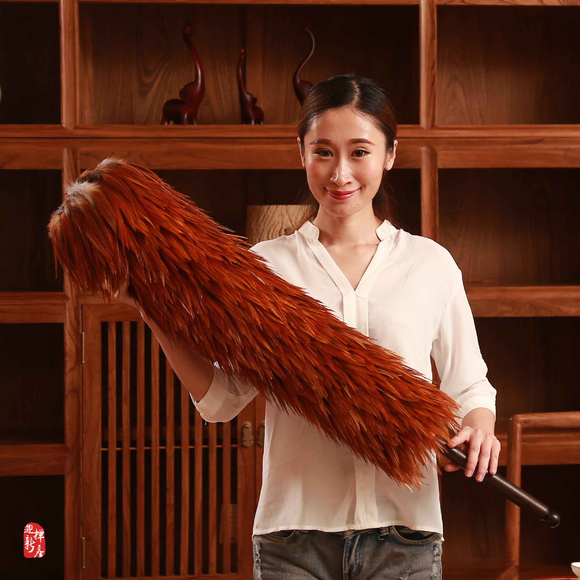 鸡毛掸子高档礼品除尘掸桌面天花板壁纸壁布清洁卫生扫灰鸡毛禅子