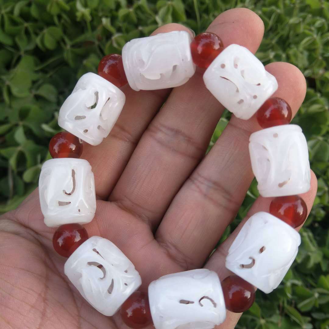 批发玉器正品新疆和田玉男女款白玉手链镂空雕花路路通手串送证书