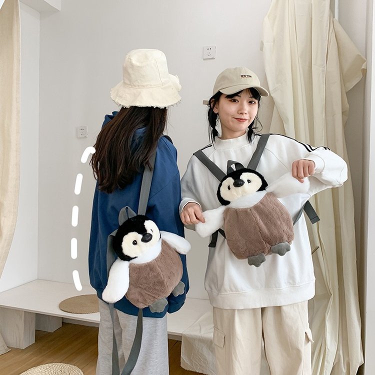 2019 Autumn and Winter New Cute Kawaii Cartoon Plush Penguin Backpack Funny Personality Three-Dimensional Plush Doll Bag