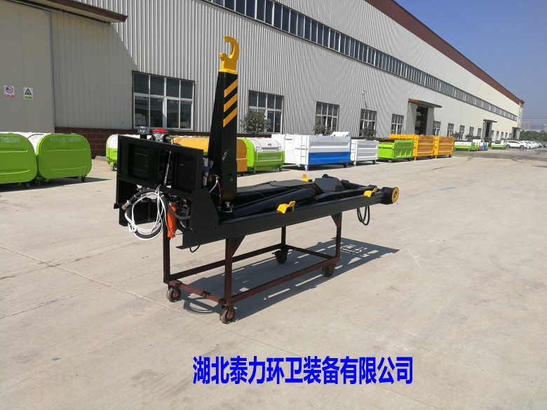 垃圾勾臂车倒_12方拉臂垃圾车_勾臂式垃圾车图片