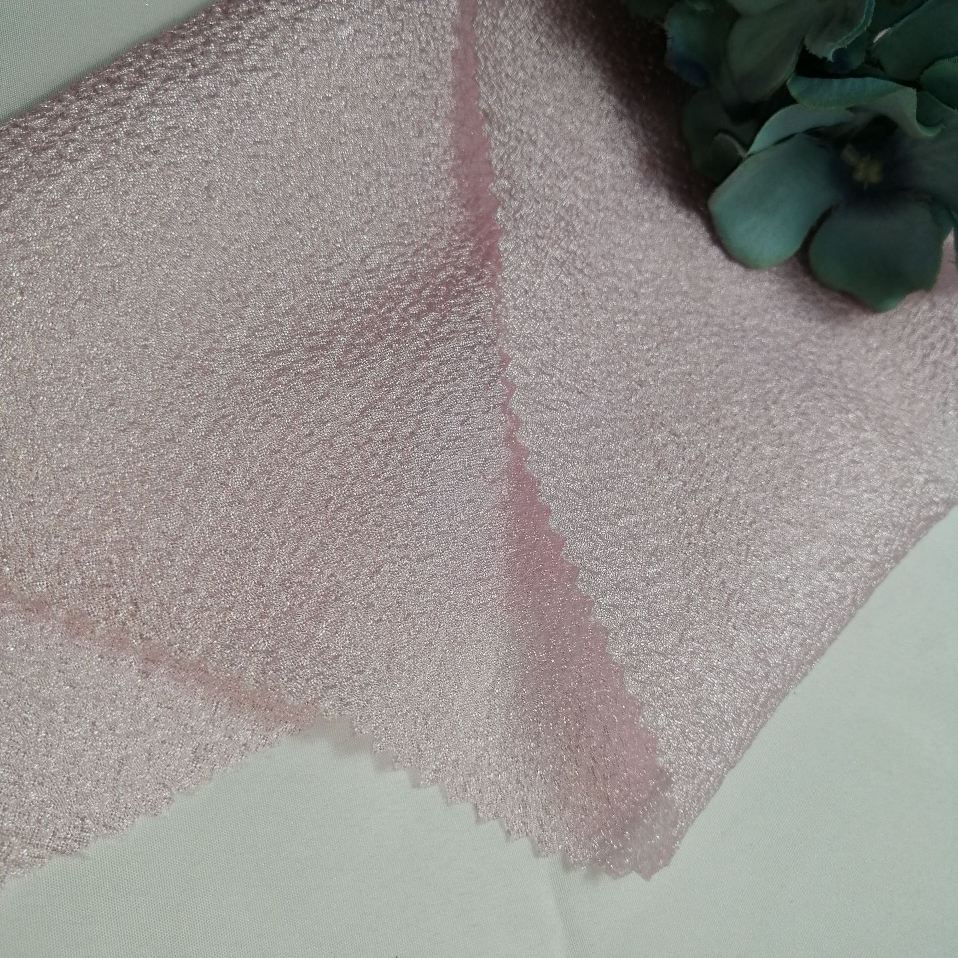 化纤交织泡泡纱布料面料起皱欧根纱蓬蓬裙透明纱头饰工艺品布