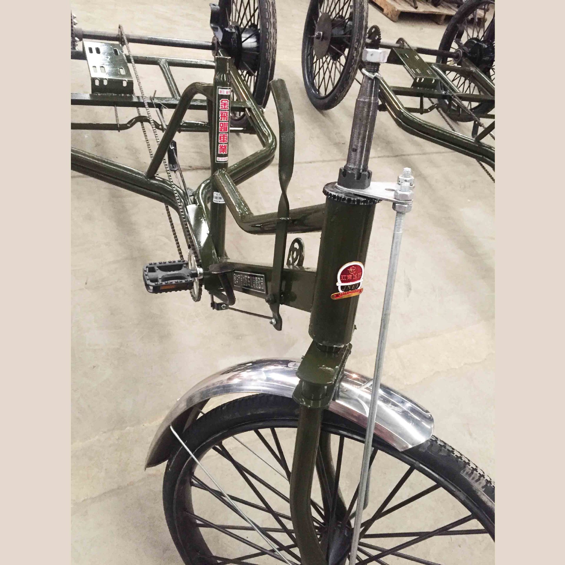 5米人力货运三轮车脚踩130涨刹车载重1000公斤江南飞跃牌