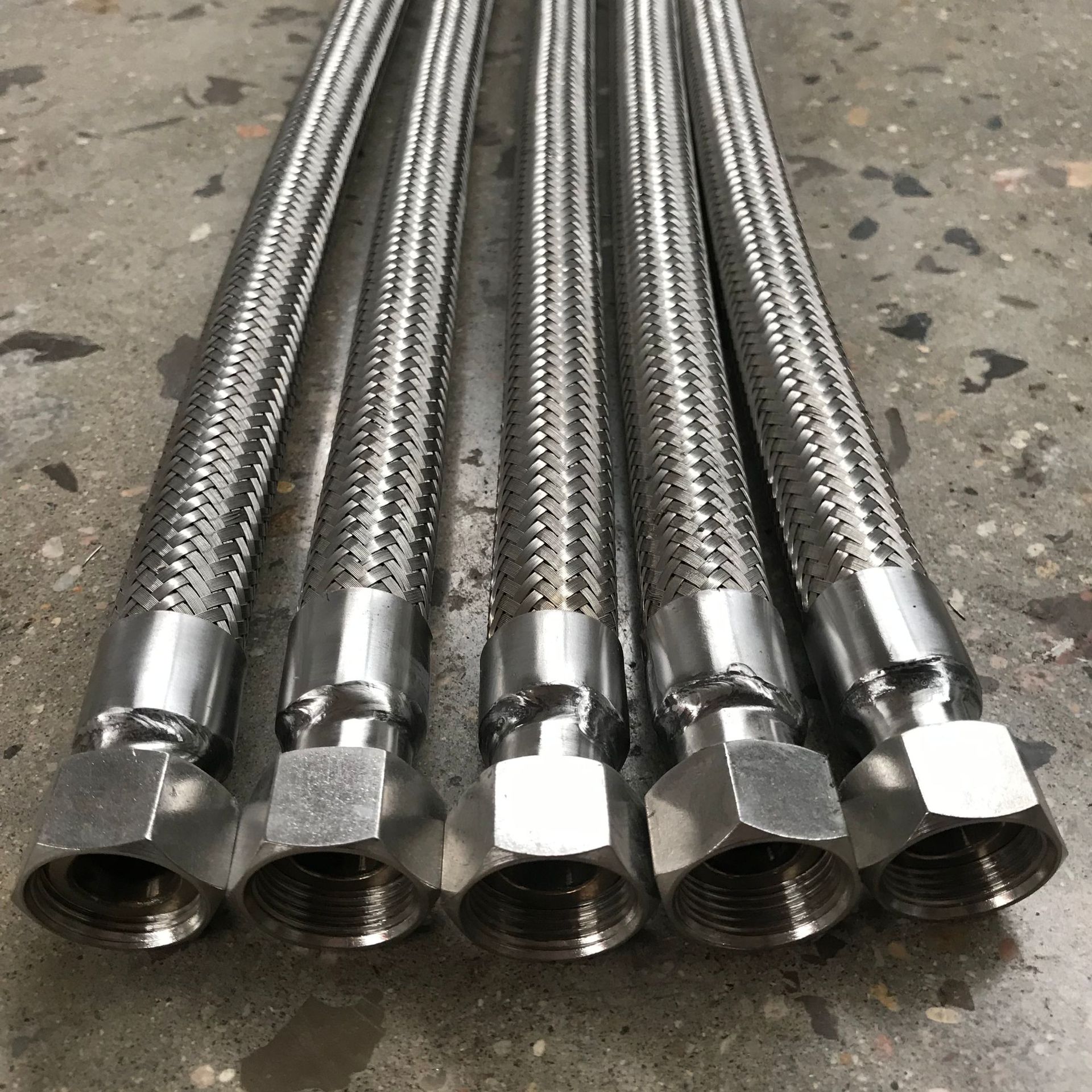 丝扣金属软管厂家定制耐高温高压耐腐蚀工业304不锈钢金属软管