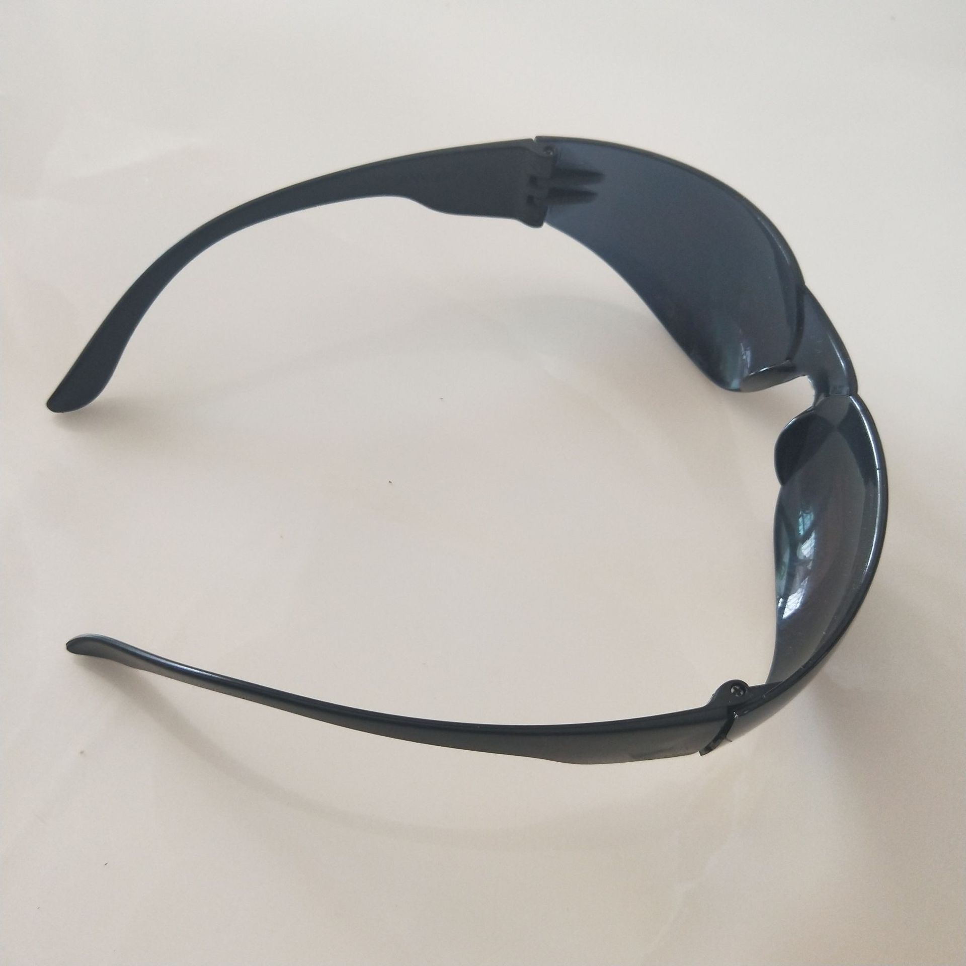 工厂直销批发焊工铜焊气焊烧焊电焊劳保防电弧2104防冲击防护目镜