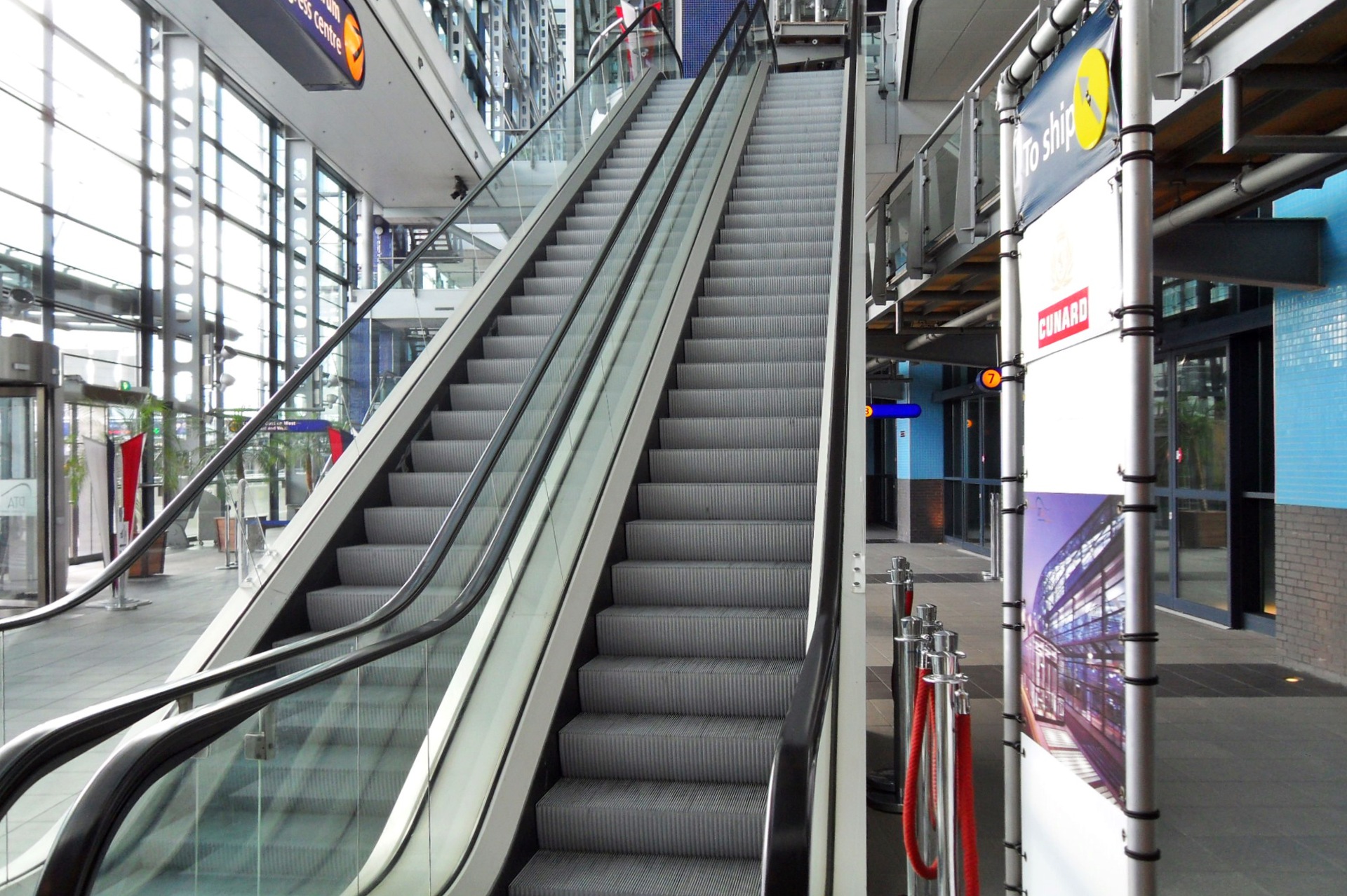 自动扶梯--商场扶梯----可咨询