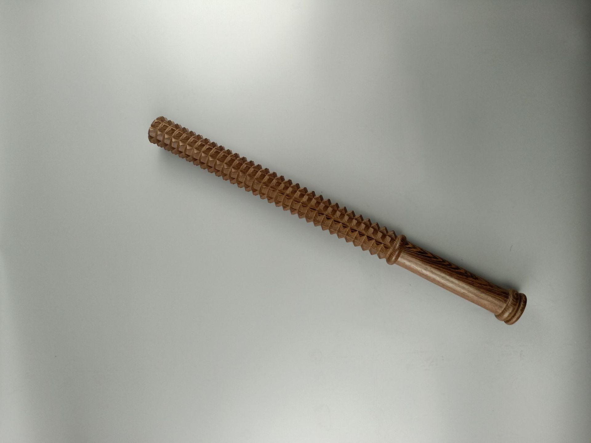 鸡翅木棒球棒 防身棒木质 实木木棒球棒木柄把手厂家直销量大从优