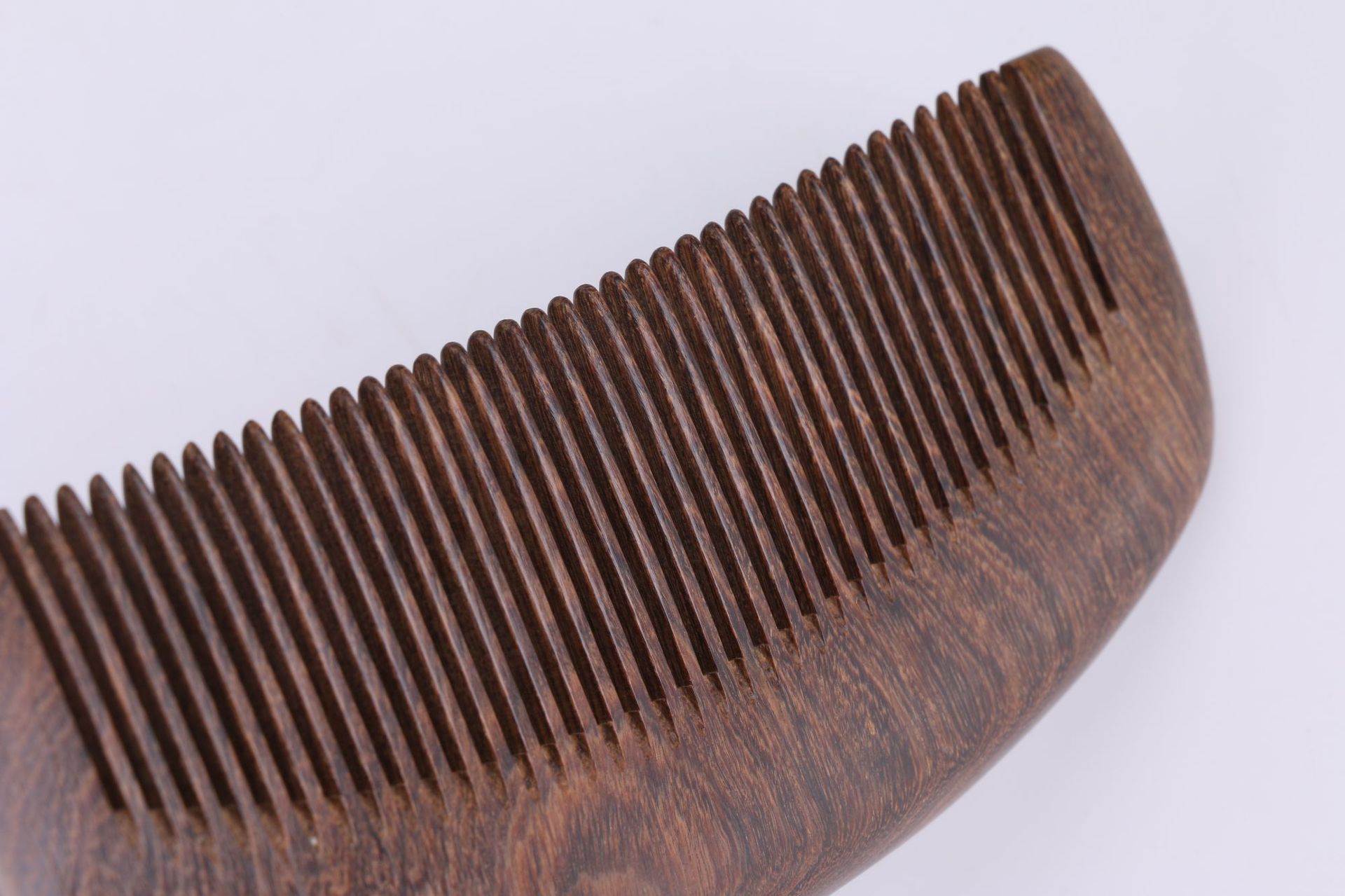 加厚黑金檀木梳子各种美发礼品梳可刻字实用玉檀香直发梳