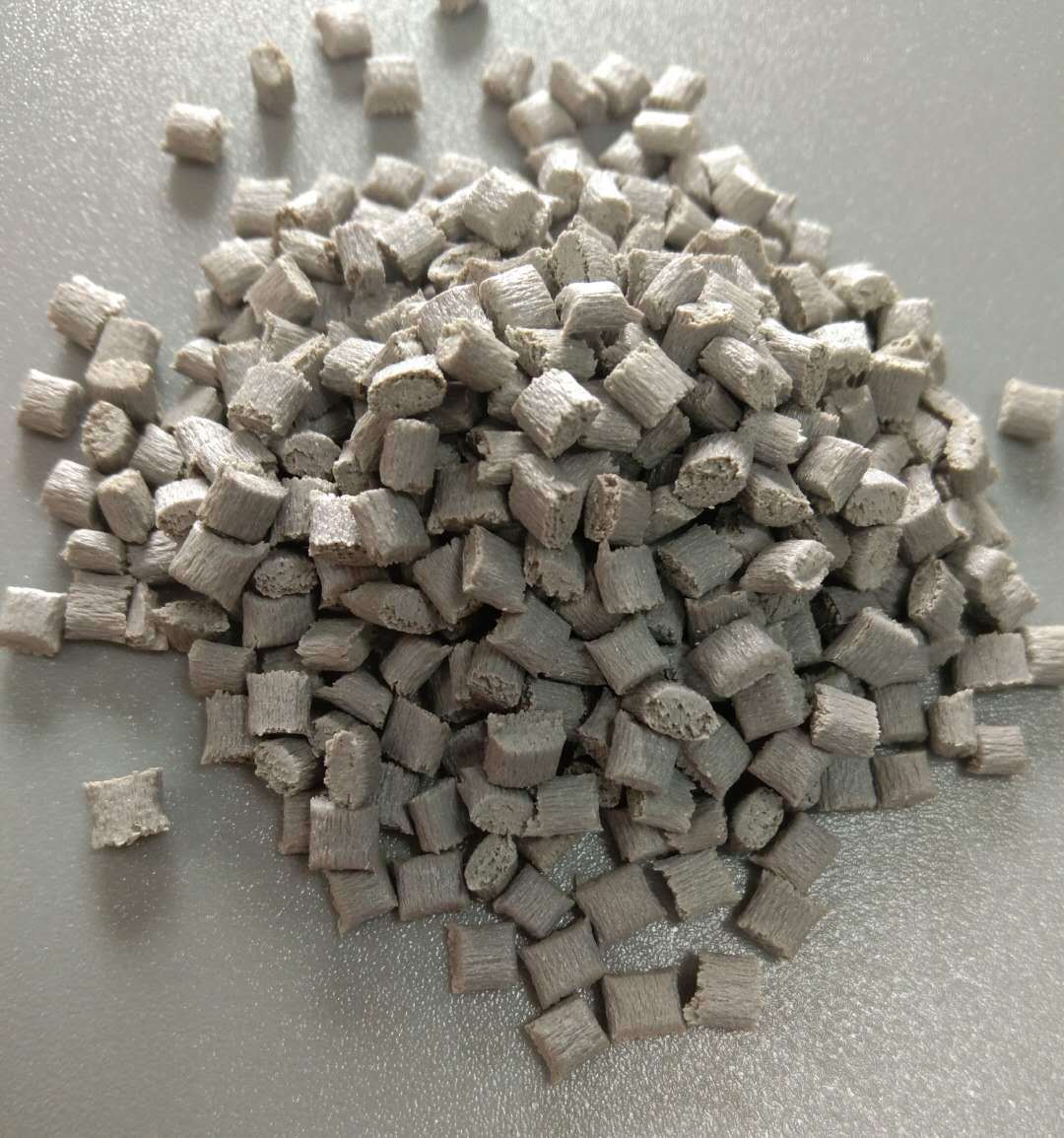 厂家直销玻纤增强耐高温pps塑料防火阻燃工程塑料 pps塑胶颗粒