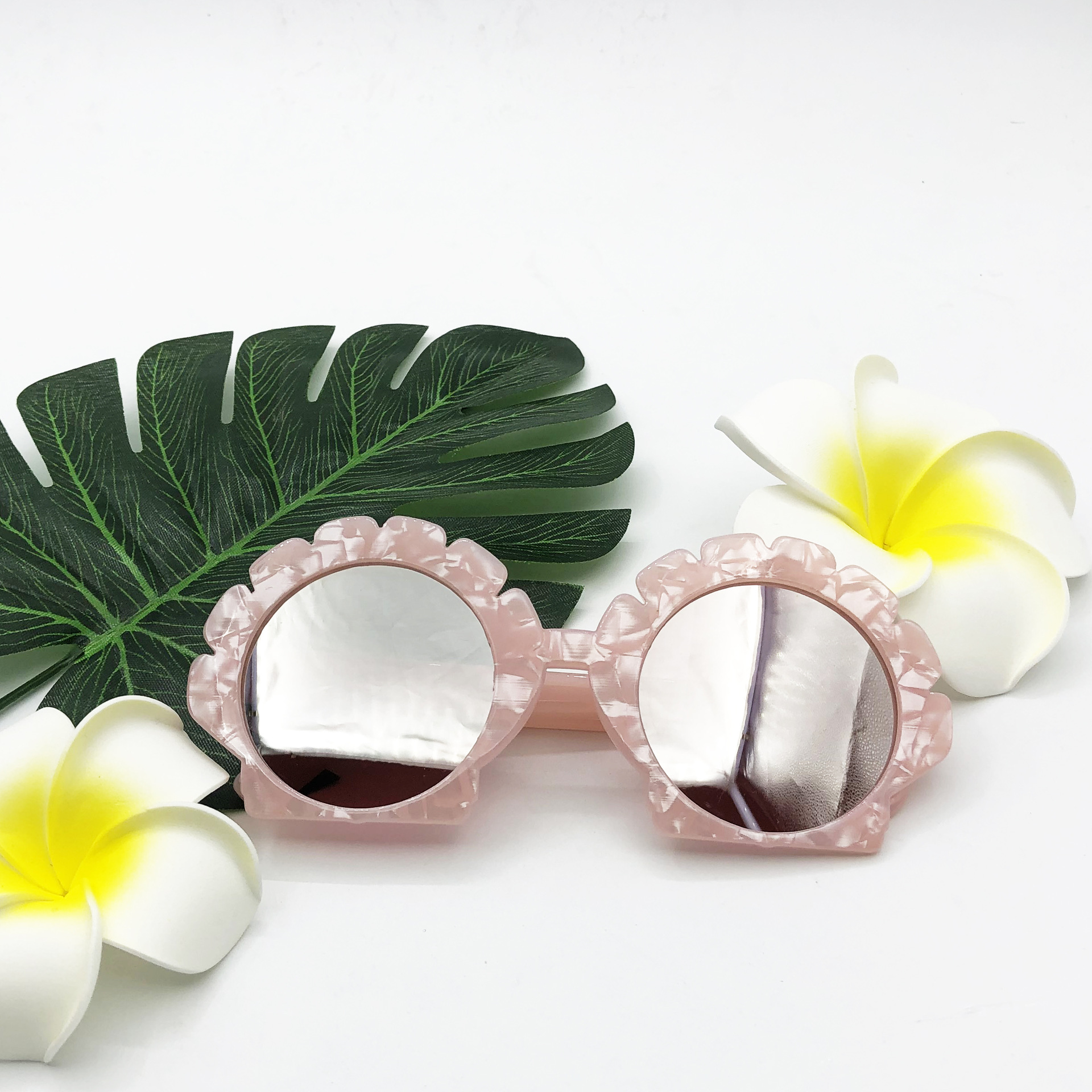 2020新款ins沙滩贝壳纹泳池派对女士太阳镜厂家直销可定制偏光片