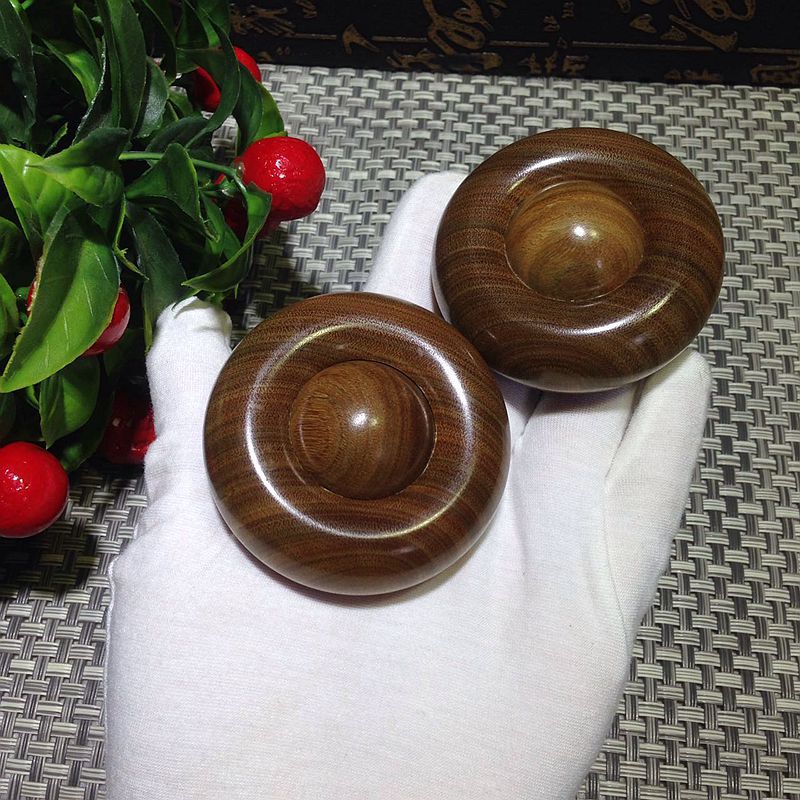 绿檀手把件绿檀木质圆形手转捻件自然清香绿檀木文玩工艺品批发