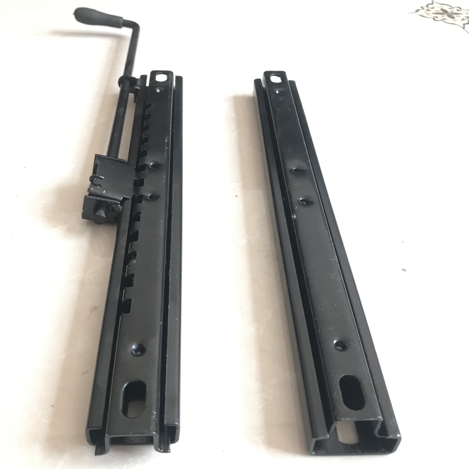 供应叉车座椅滑轨汽车座椅滑道改装座椅滑轨质量保障