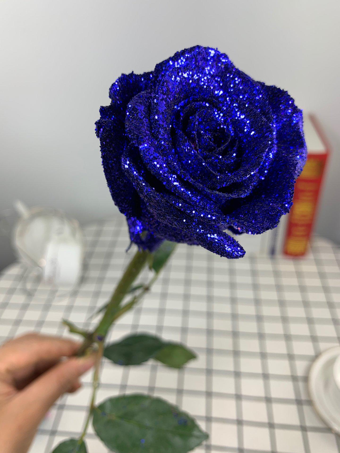 云南昆明厂家直发蓝色妖姬玫瑰干花情人节婚庆手捧干花束鲜花批发