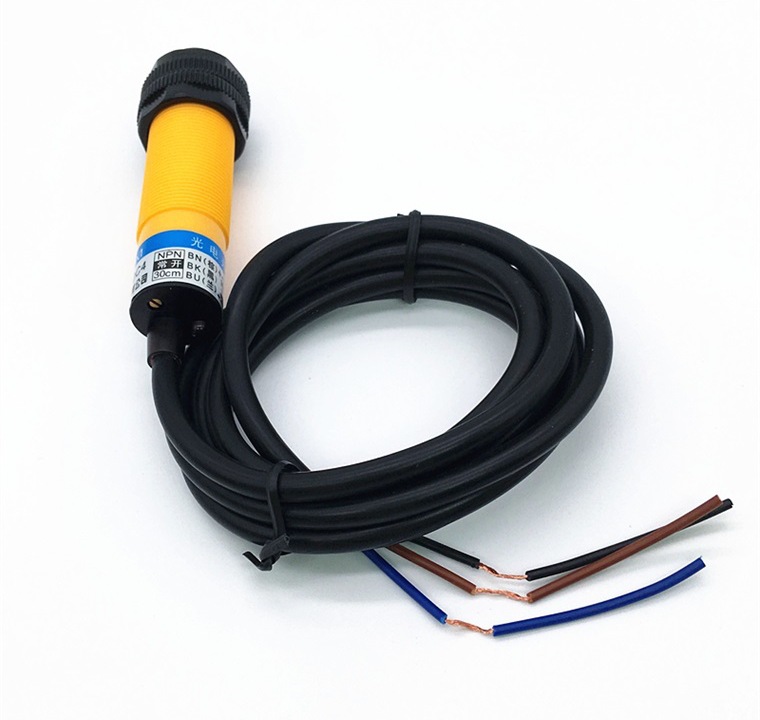 厂家直销光电开关e3f-ds30c4 直流6-36v npn三线常开感应30cm可调
