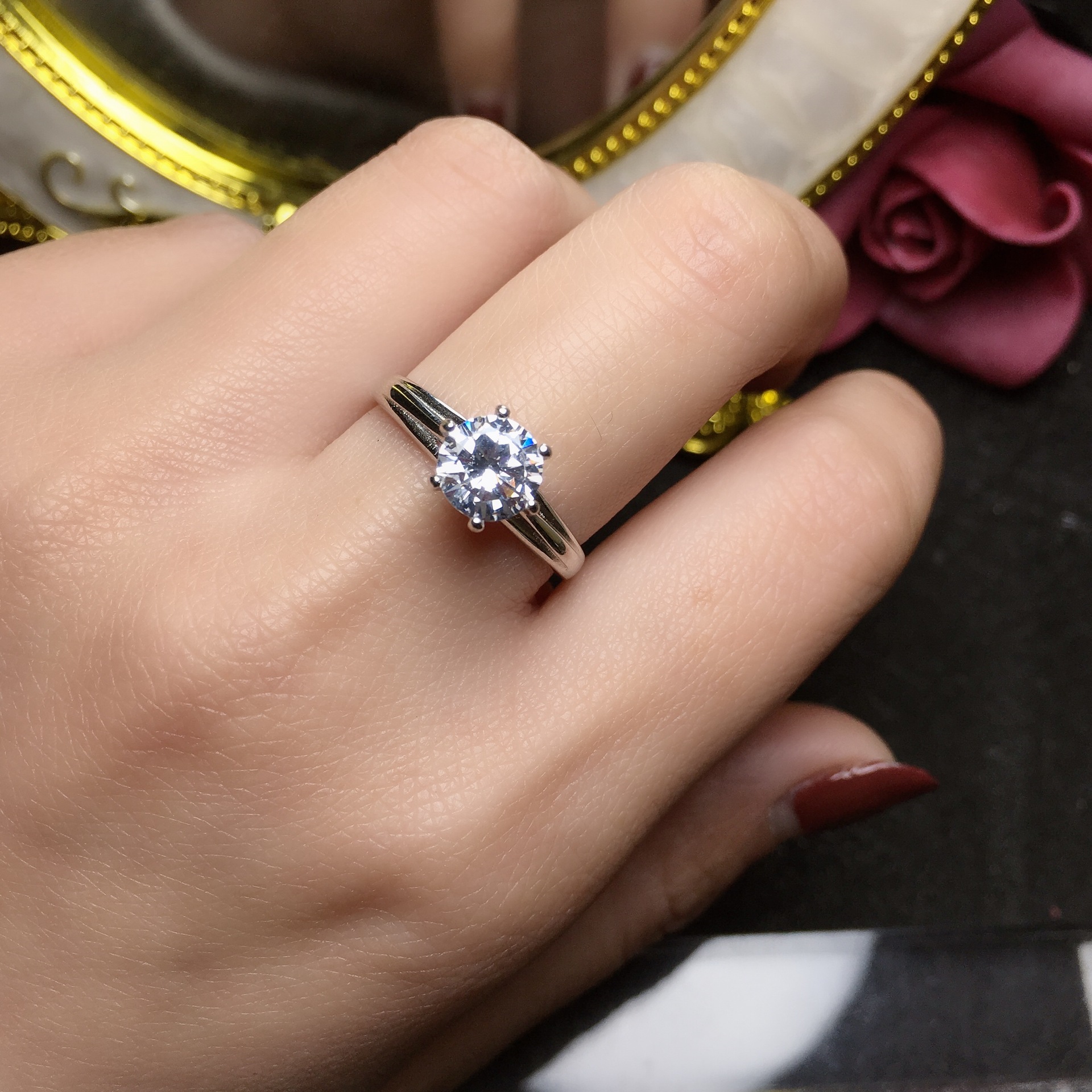 彩宝首饰925银镶嵌莫桑钻戒指款式独特简单大方批发一件代发