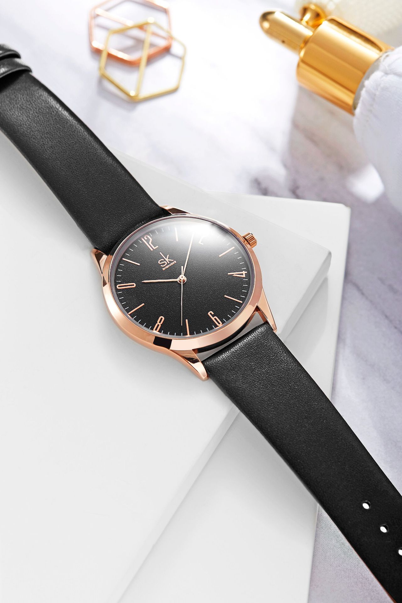 胜刻sk经典大表盘情侣手表 皮带款石英表 数字男女对表型号9003