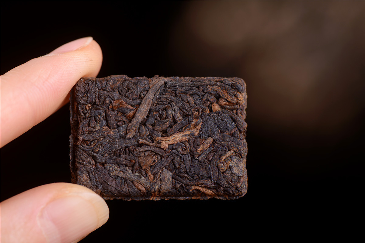 云南普洱茶 熟茶薄片 小方砖茶 熟普洱小沱茶 老班章古树纯料熟茶