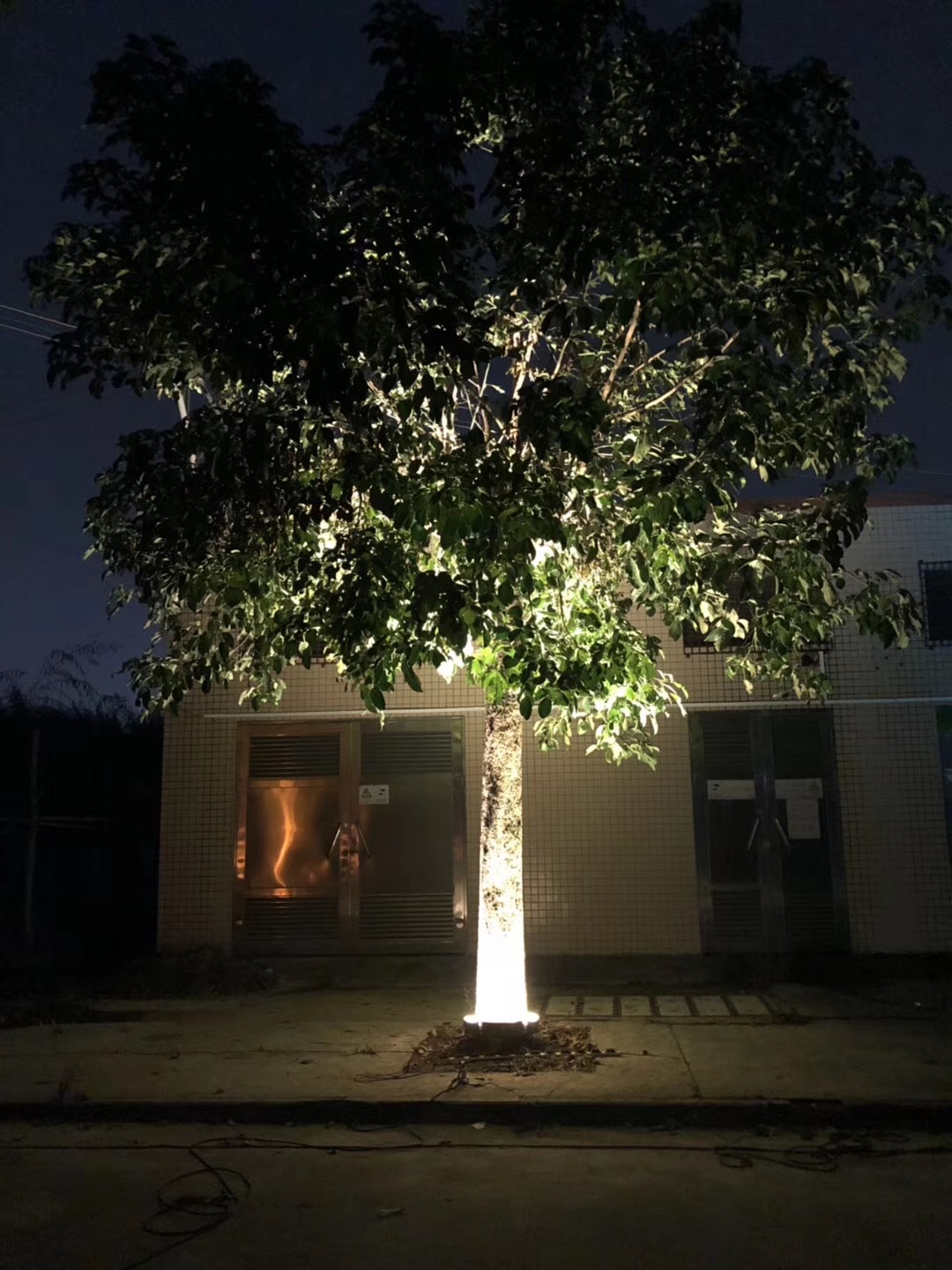 照树灯射树瓦楞灯12w链形射树灯环形拼接式抱树灯抱柱灯led抱树灯