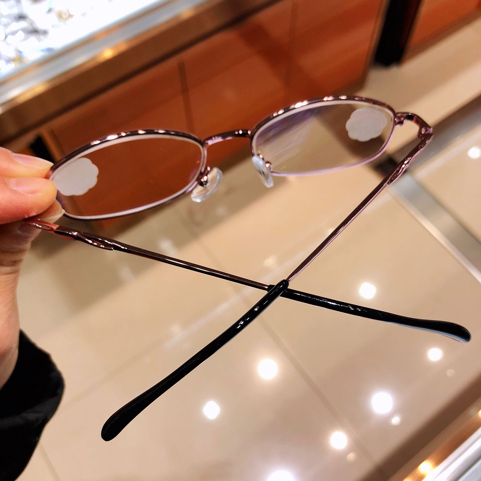 00元 产品类别 老花镜 材质 金属架 款式 全框架 型号 2060 是否进口