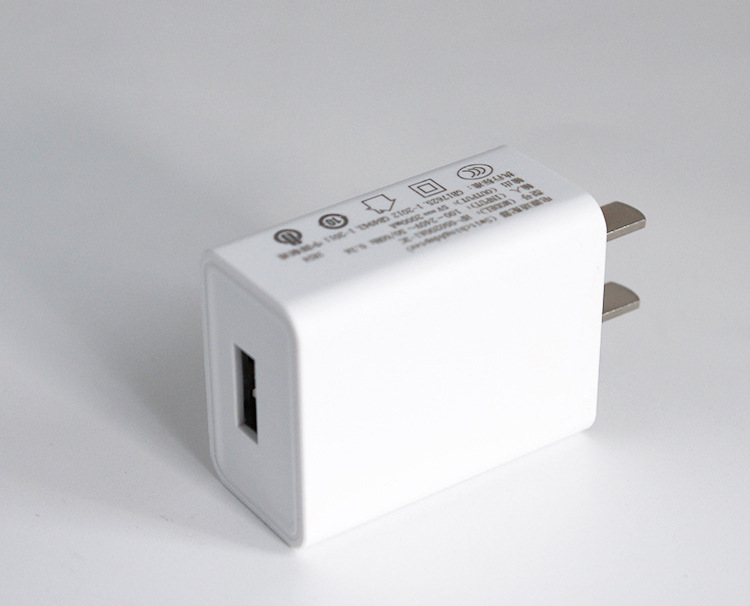 橱柜 非标收费 好兆头 非标系数_用非标充电器充电后果_苹果手机充电宝可以充电用插头充不了电