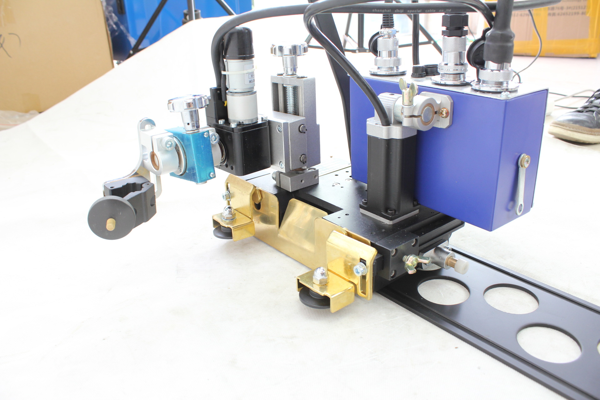 上海华威hk-5w-d摆动式焊接小车全自动焊接小车平缝角缝摆动小车