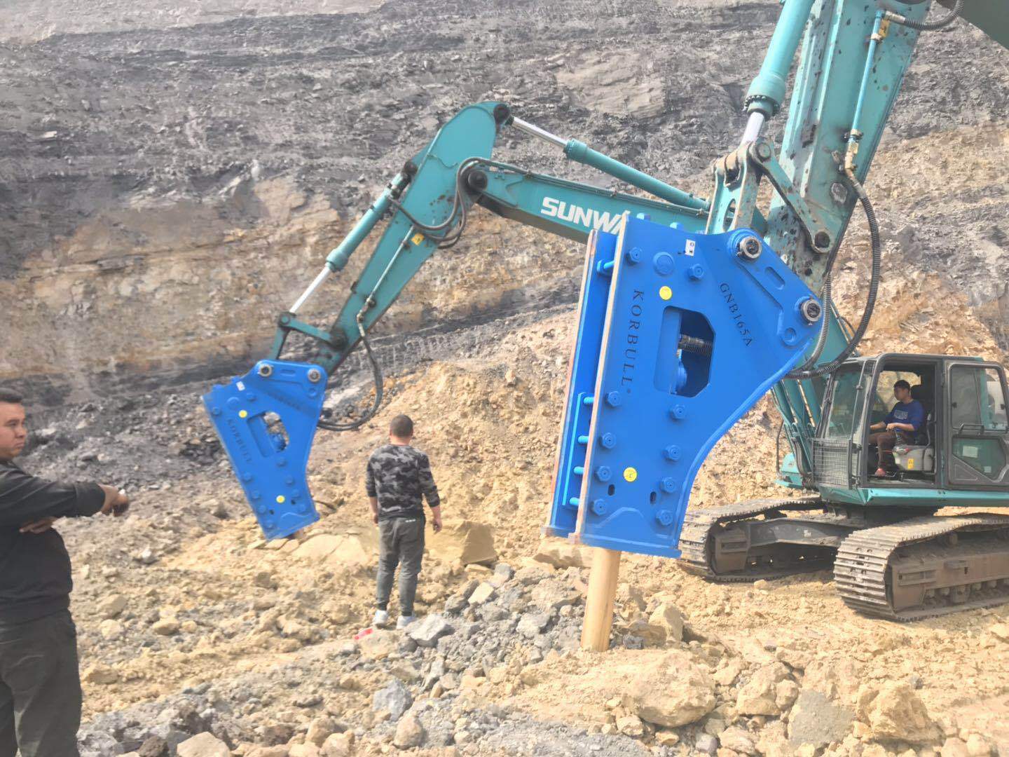 定制 挖机炮锤岩石路面破碎器 凿岩矿山专用炮头 液压三角破碎器