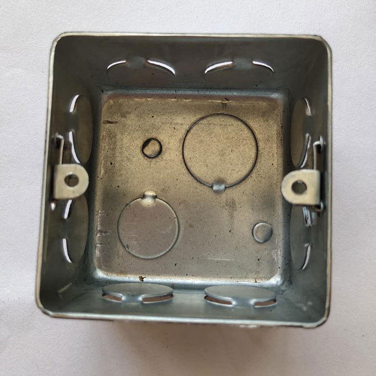 方铁盒开关底盒 厂家批发金属线盒穿钢筋盒 明装32孔40孔接线盒