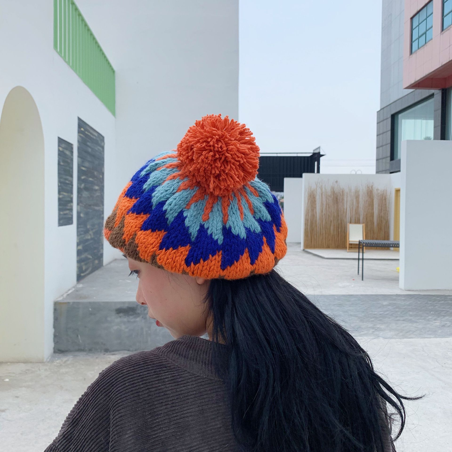 秋季图案拼色流行元素毛球风格韩版材质毛线适用性别女产品类别