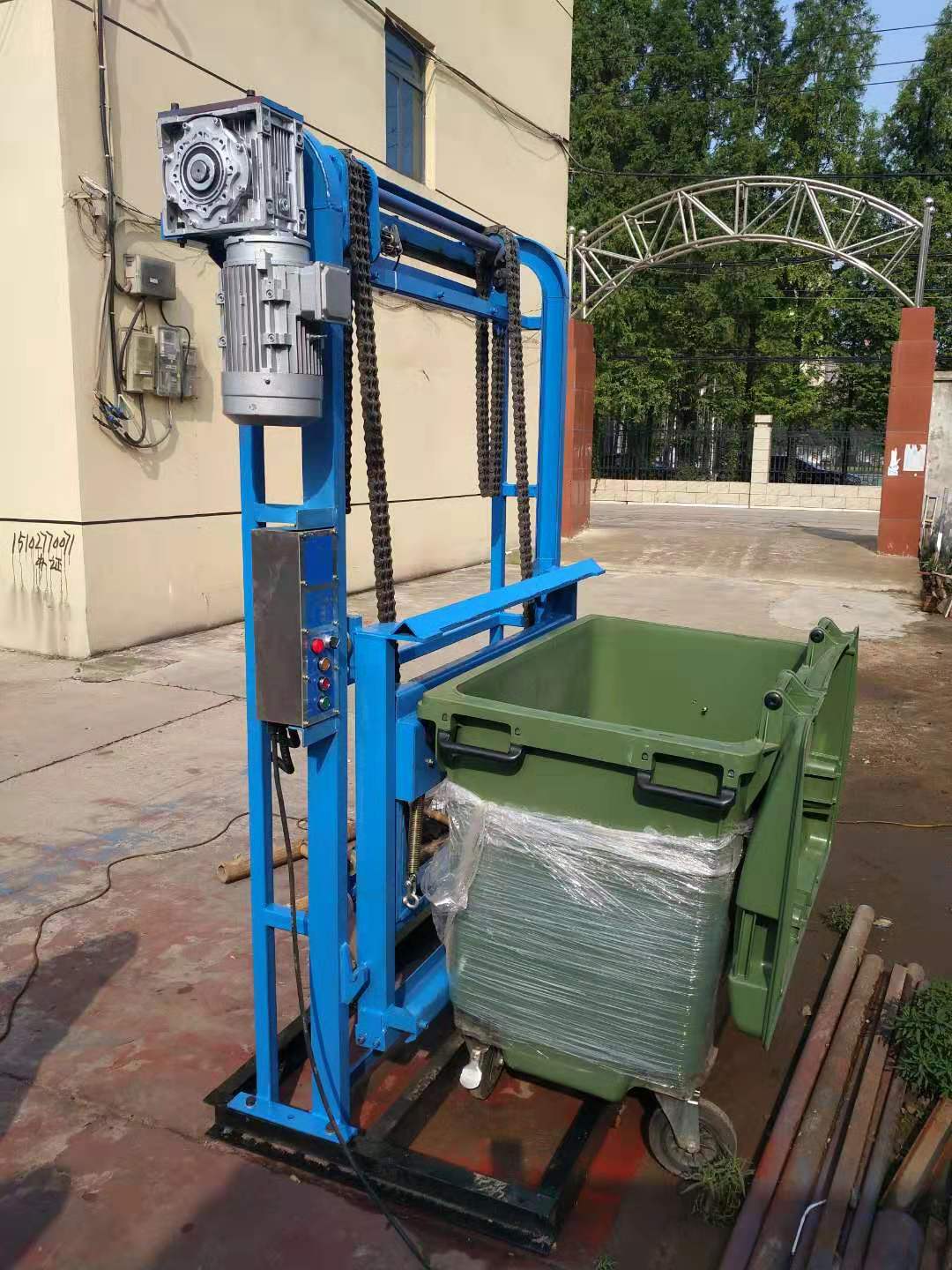 大型垃圾桶提升机660l垃圾桶提升机 厂家直供垃圾桶电动提升机