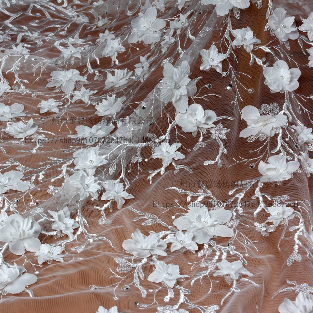 白色网纱立体花 绣花布 蕾丝钉珠订花刺绣布料婚纱礼服连衣裙面料