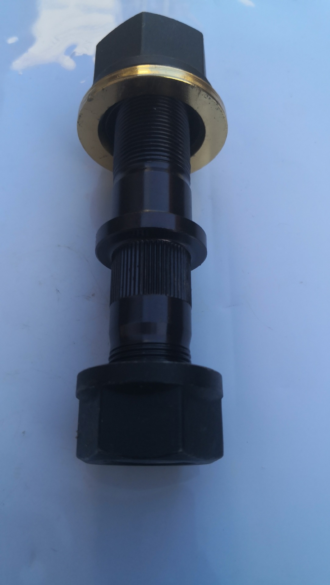 适用于约克桥半挂前轮毂螺栓 批发york wheel bolt front stud