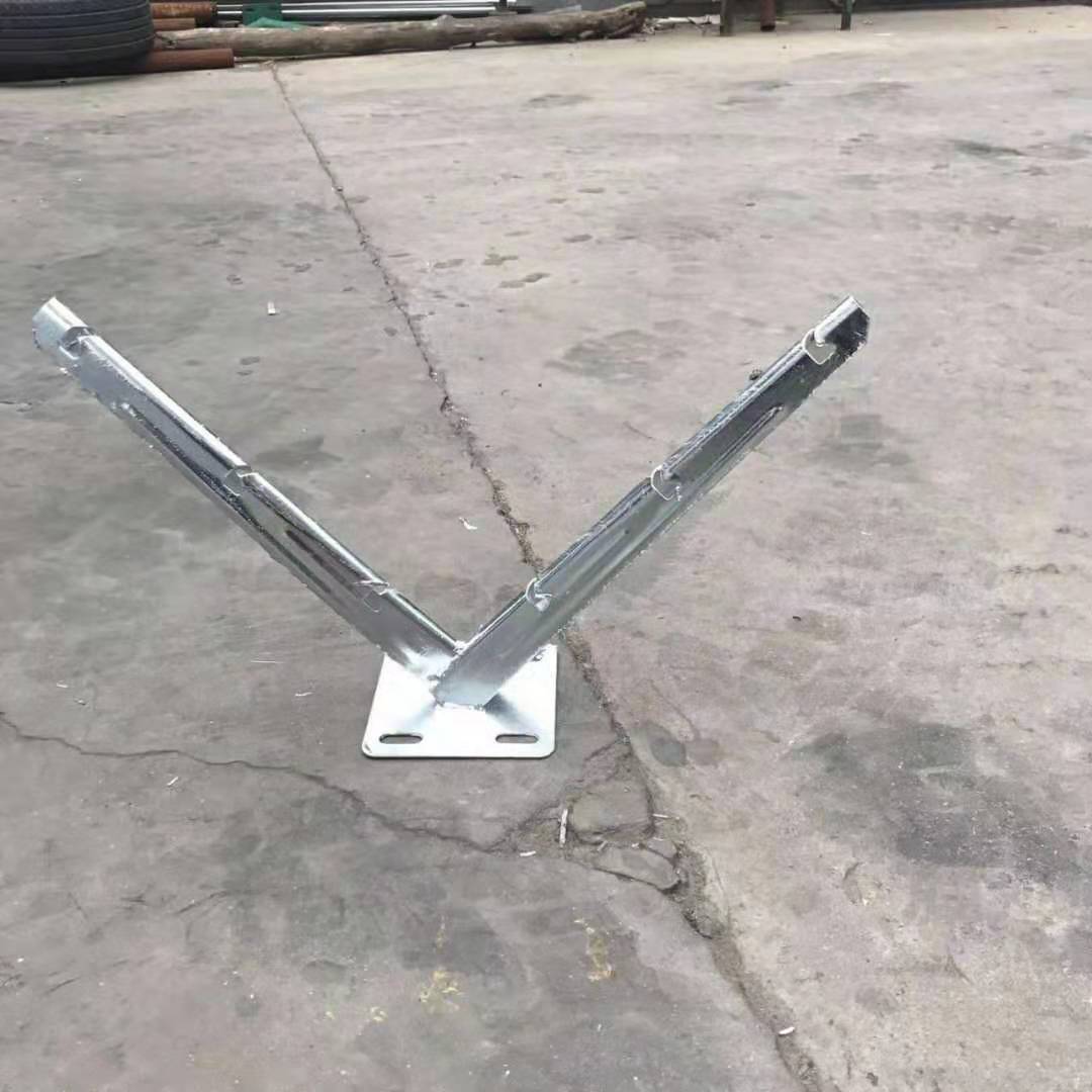 厂家供应刀片刺绳支架厂家旋型刀片刺绳规格安平高铁刺丝滚笼价格