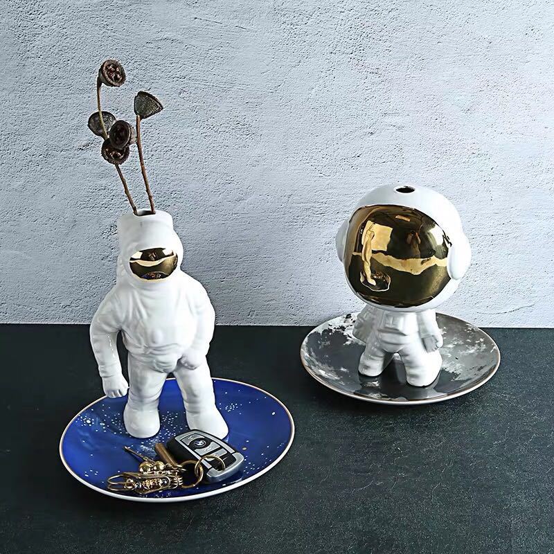 多色电镀金色太空人航天员机器人家居客厅卧室陶瓷摆件工艺摆设品