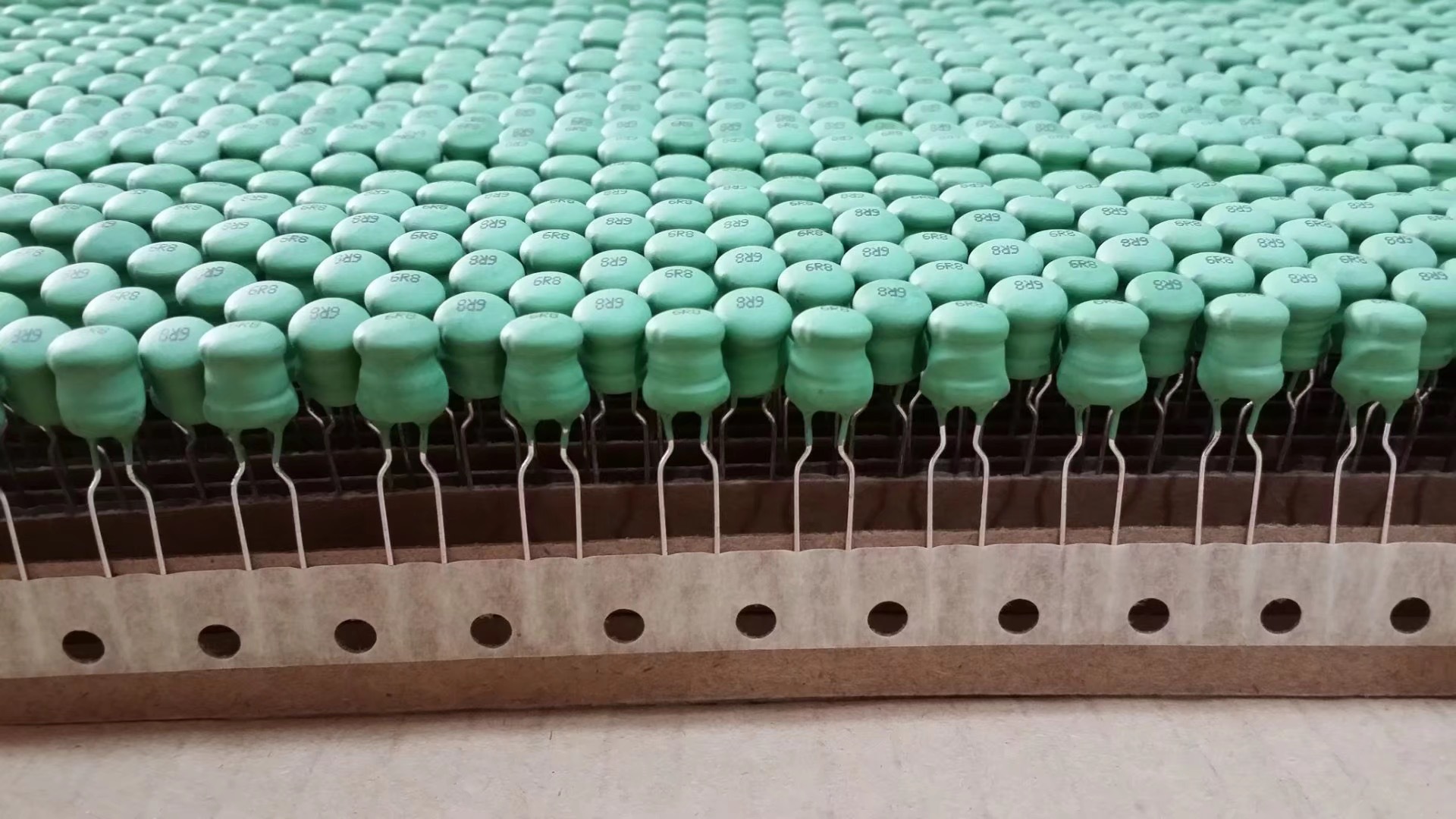 涂装工字涂胶工字工字电感编带包装品质插件电感来图可订做