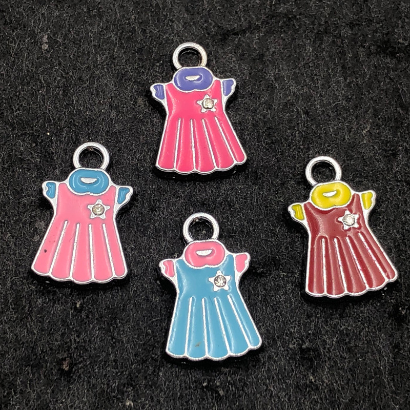 【滴油穿带衣服吊坠】比基尼体恤衫手套丝巾裙子卡头图案挂件坠子