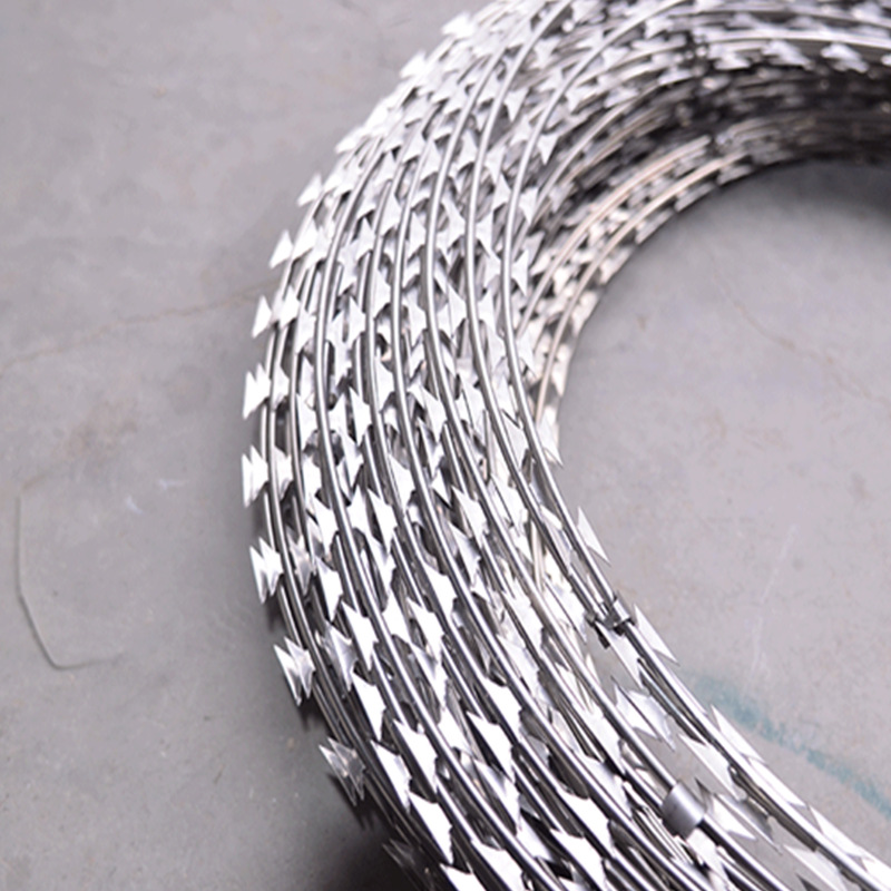 刀片刺丝刺绳带刺钢丝刀片带刺笼防盗防爬带刺围栏网