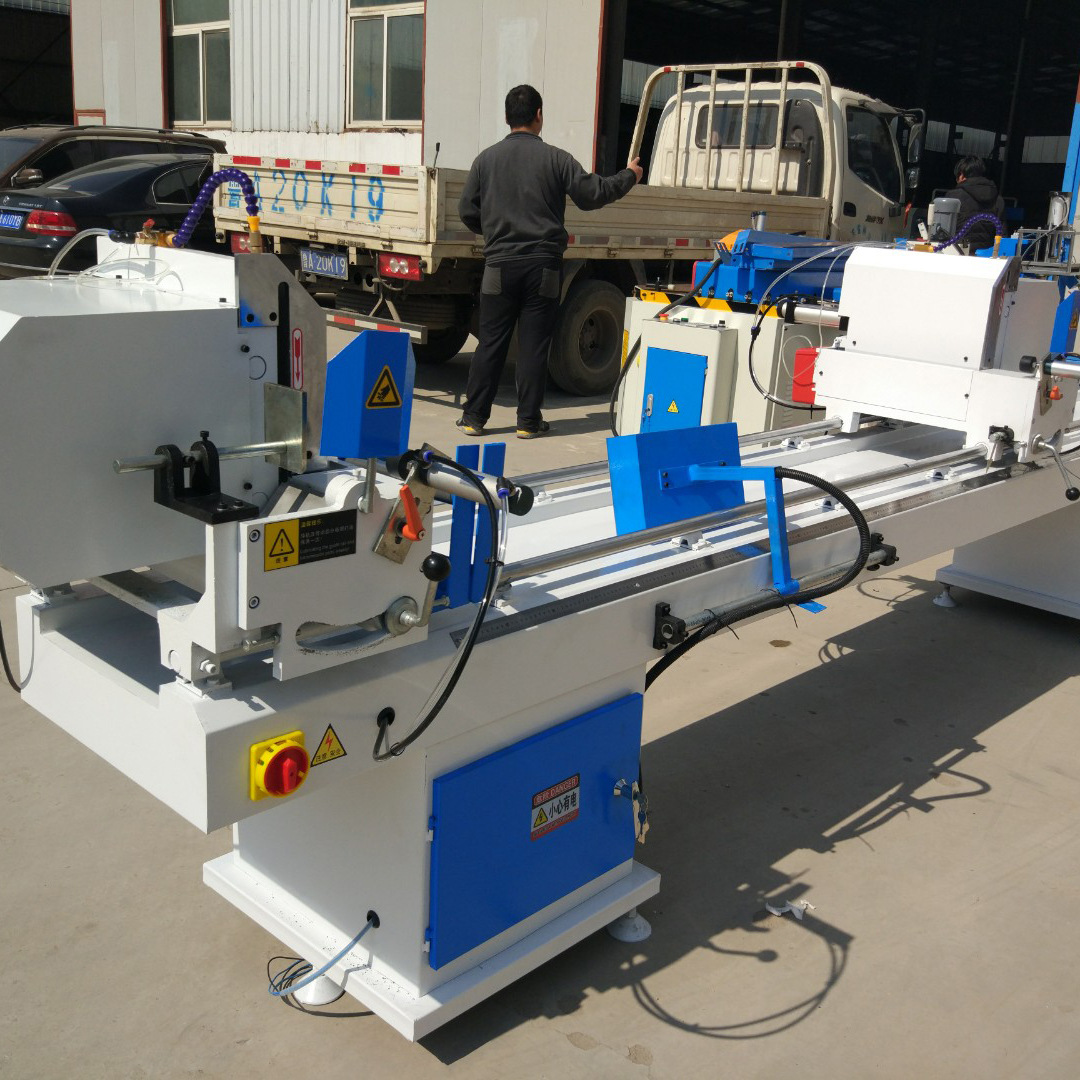 厂家供应铝合金门窗设备数控双头锯铝型材切割锯