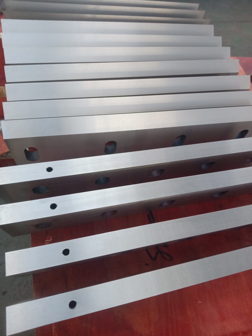 粉碎机刀片cr12mov 材质铜米机刀片高速钢木材破碎机刀片支持定做