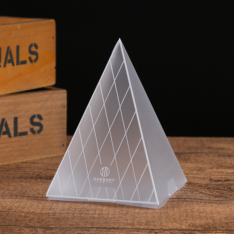 厂家三角形斜纹磨砂pvc盒折叠异形塑料盒定做pet礼品包装盒