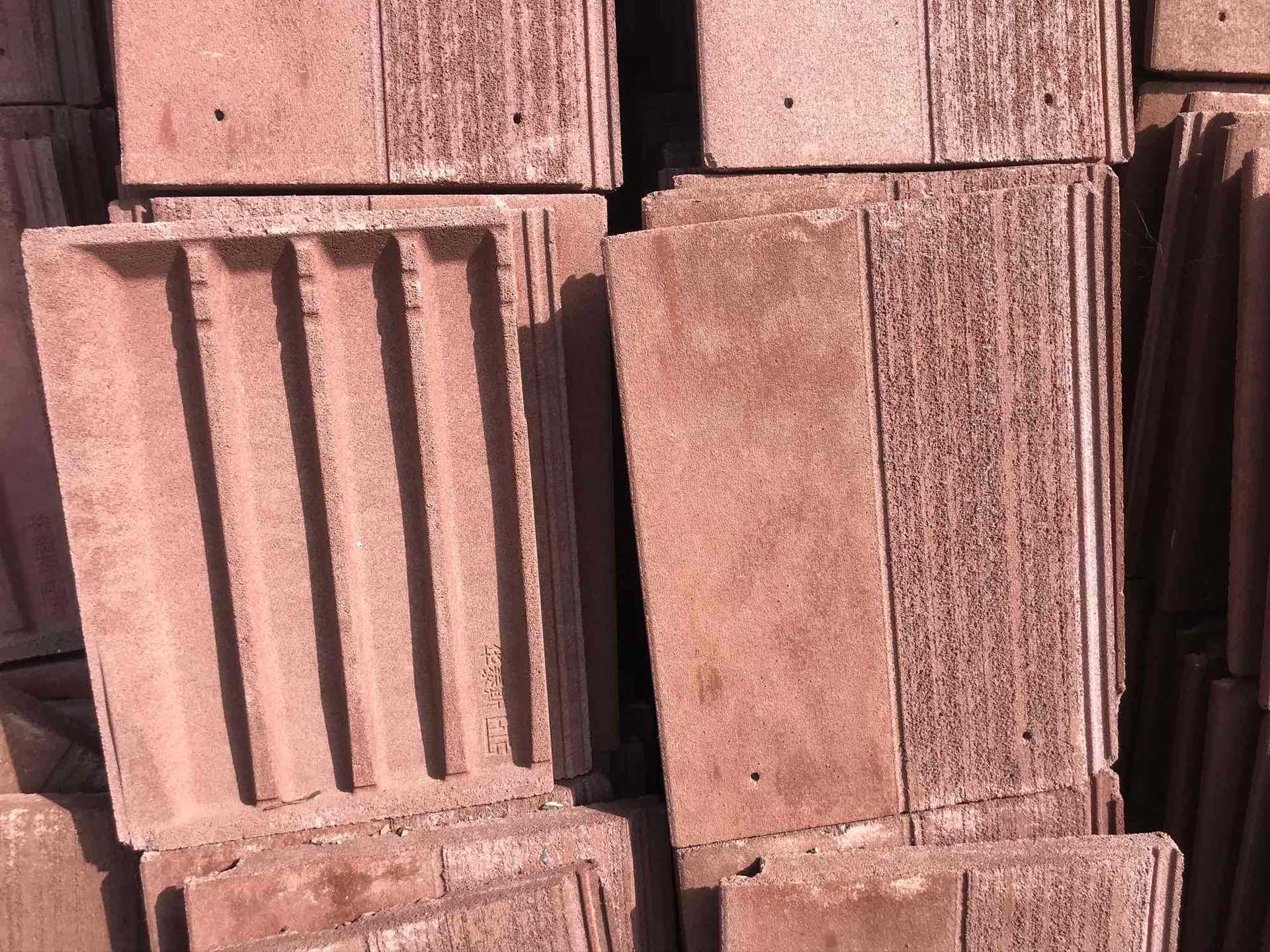 厂家直销辊压通体水泥陶瓷平板屋面别墅平瓦片田园彩瓦