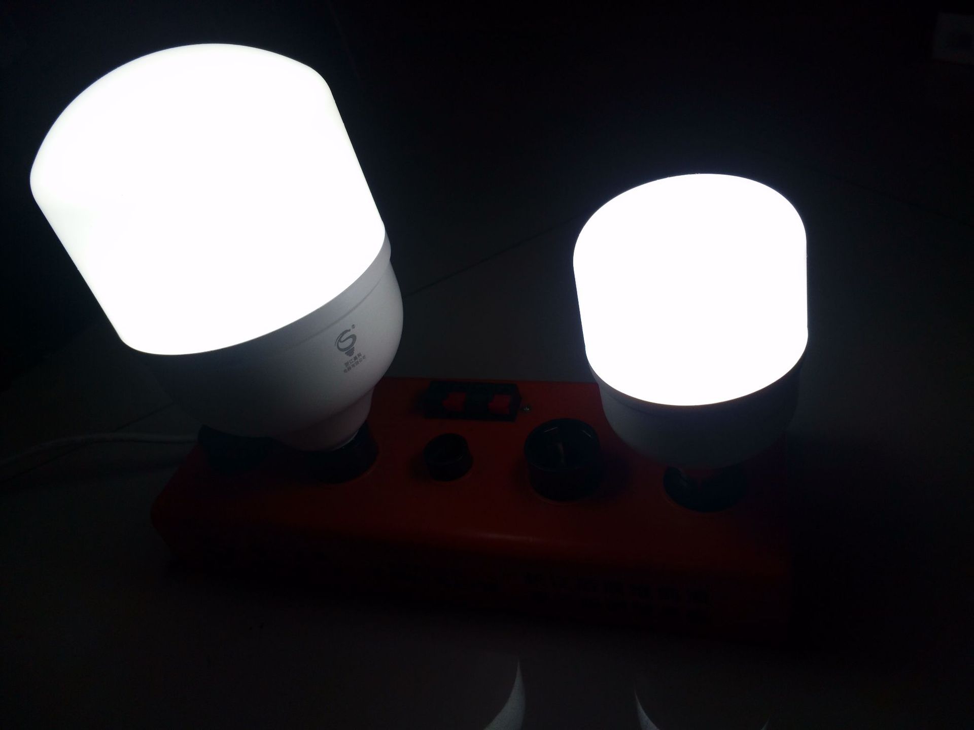 浙江美科柱形超亮led灯18w25w36w48w