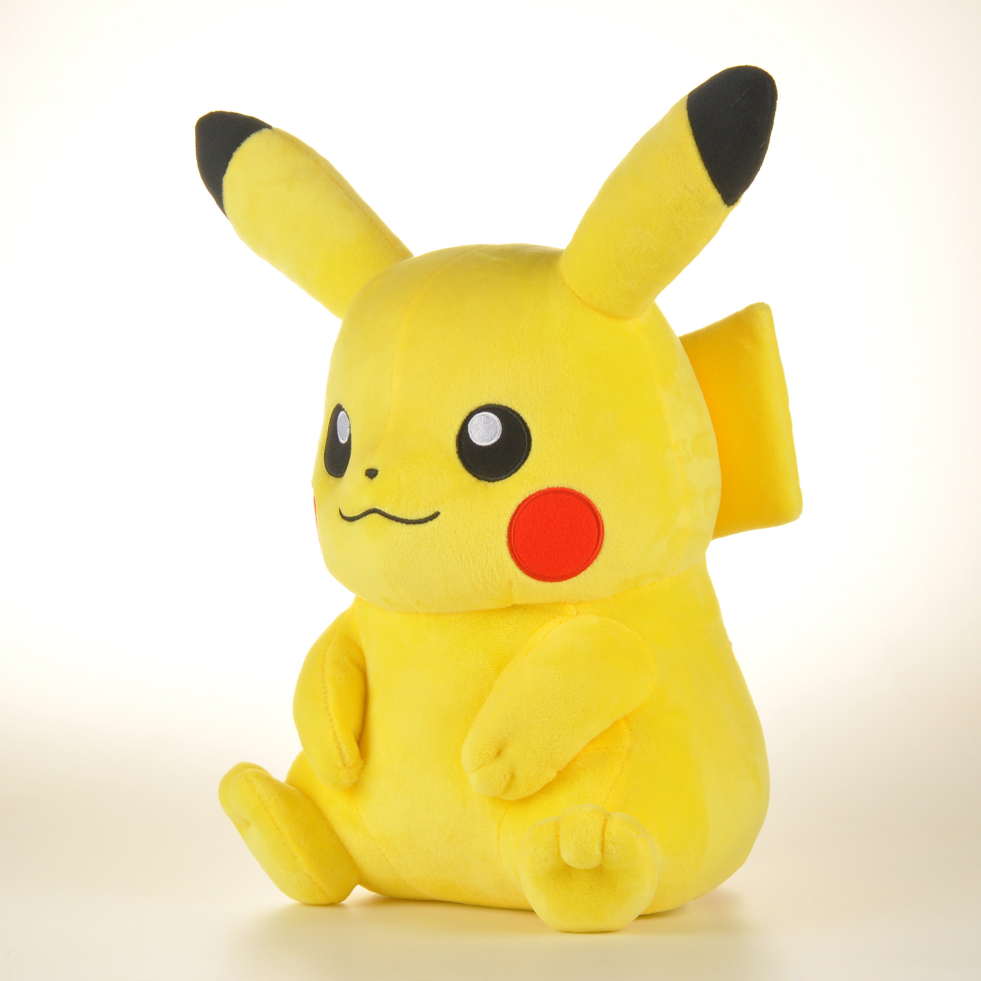精灵宝可梦皮卡丘公仔精灵宝可梦娃娃口袋妖怪毛绒玩具神奇宝贝