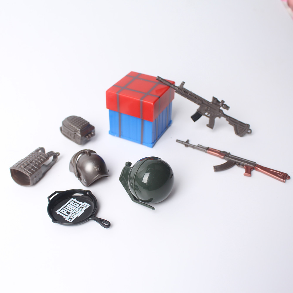 新款吃鸡游戏配件8件套 塑料空投箱 三级甲头盔 求生主题蛋糕装饰